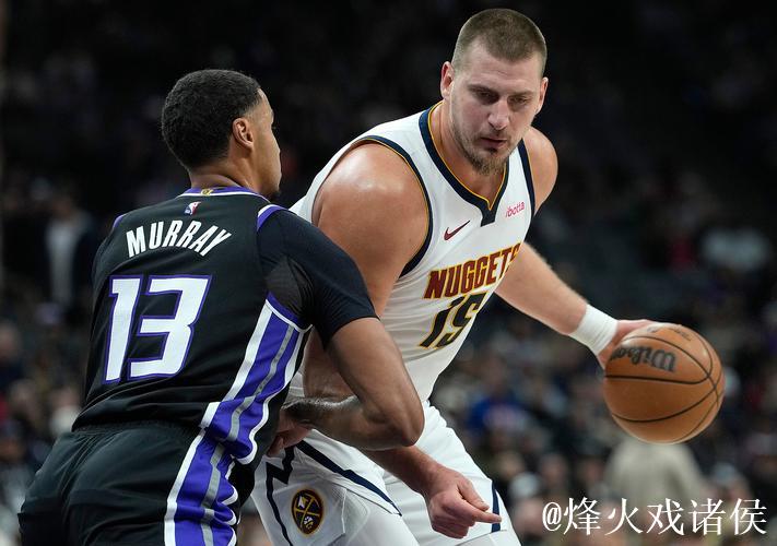 约基奇:我倒宁愿主场11连胜,不过我们确实擅长打客场 约基奇:我倒宁愿主场11连胜,不过我们确实擅长打客场